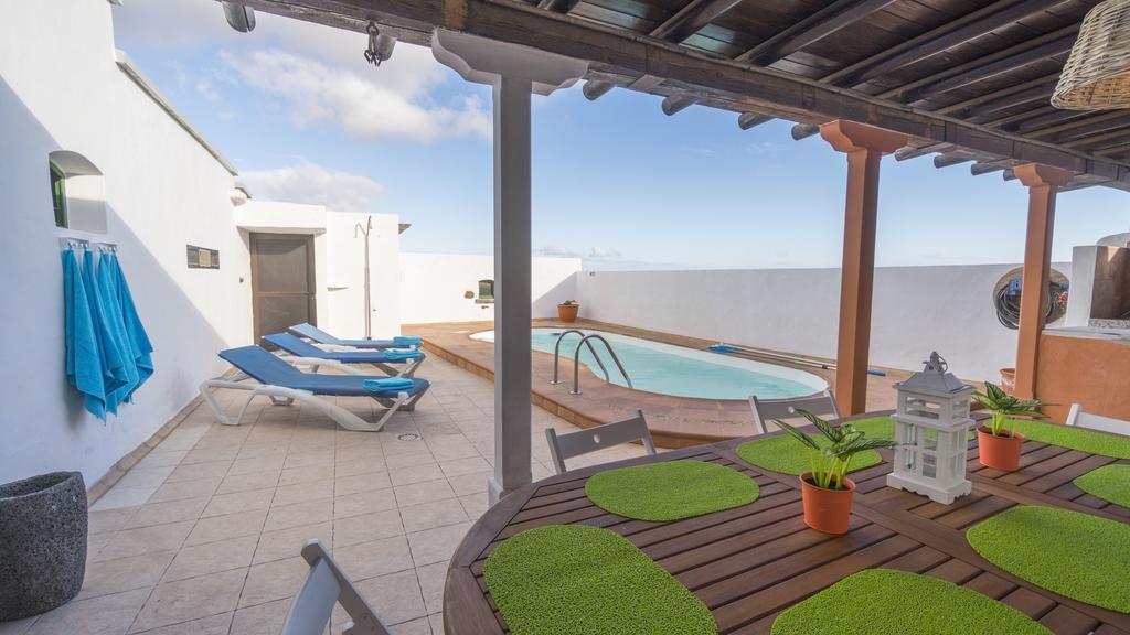 Villa With Amazing Views, Jacuzzi And Private Pool San Bartolomé Dış mekan fotoğraf