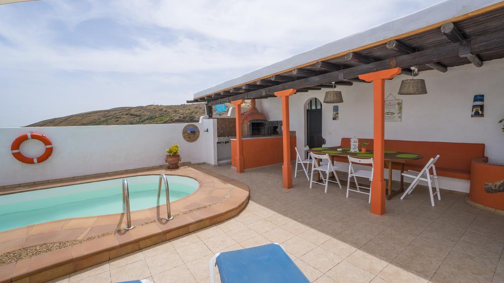 Villa With Amazing Views, Jacuzzi And Private Pool San Bartolomé Dış mekan fotoğraf